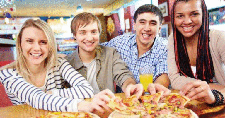 Pizza Restaurant Worker 100+Jobs in Italy 2025